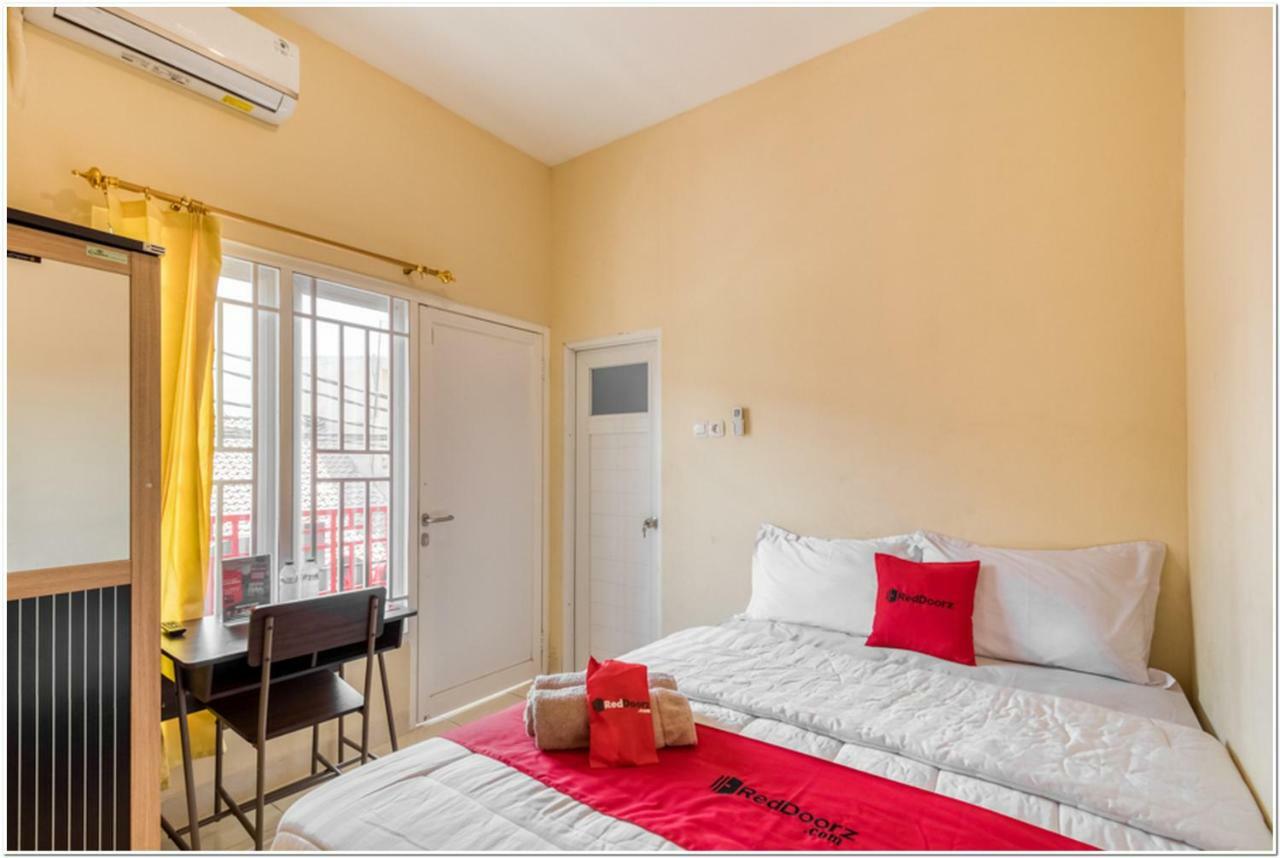 Reddoorz Near Ramai Mall Malioboro 요그야카르타 외부 사진